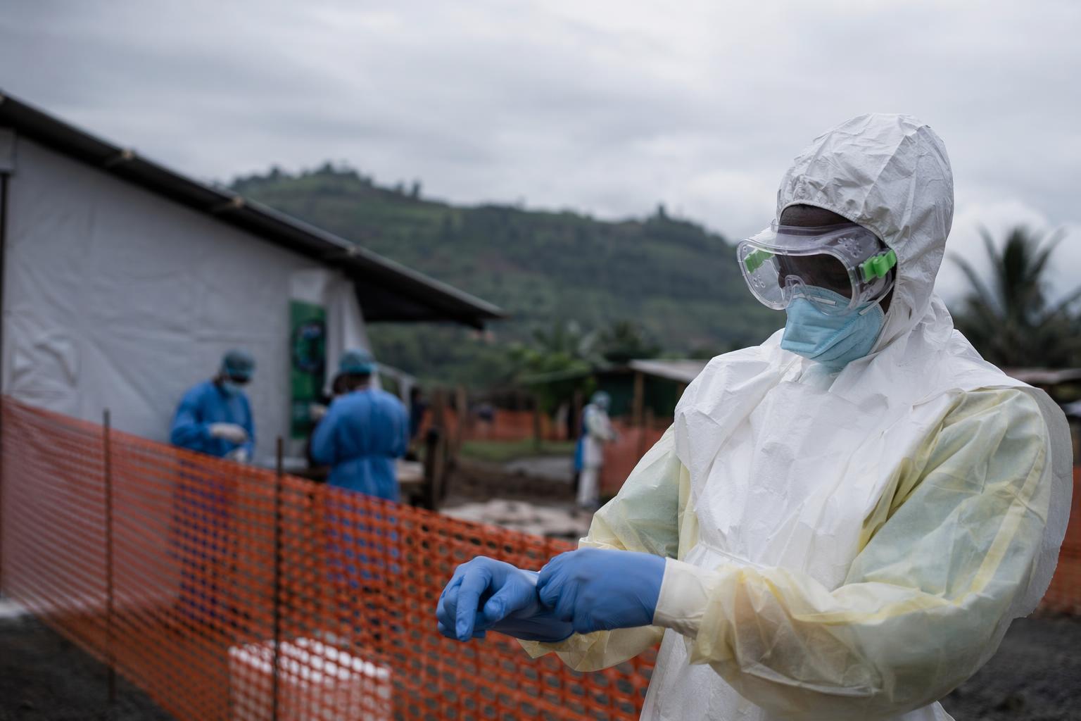 コンゴ民主共和国のエボラ流行、死者約100人に拡大