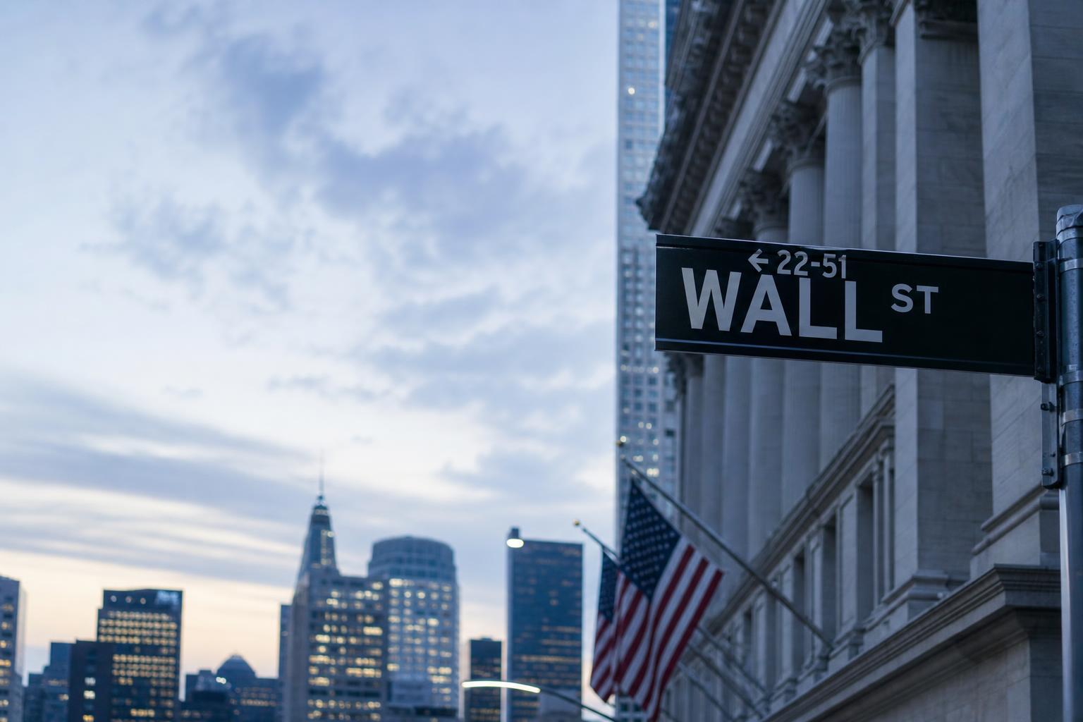 Yen surges in New York to around 158.15 per dollar