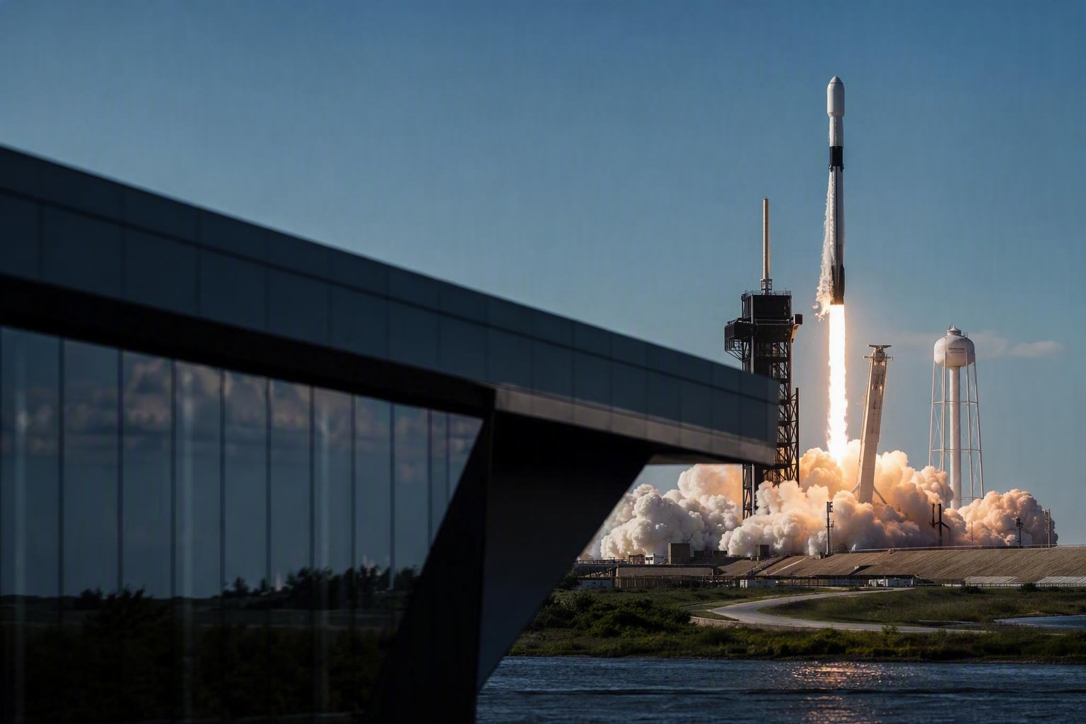 スペースX株14%安、初決算でAI投資負担と売り圧力